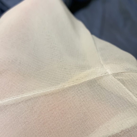 Dynamite Sheer Blouse - Picture 5 of 5